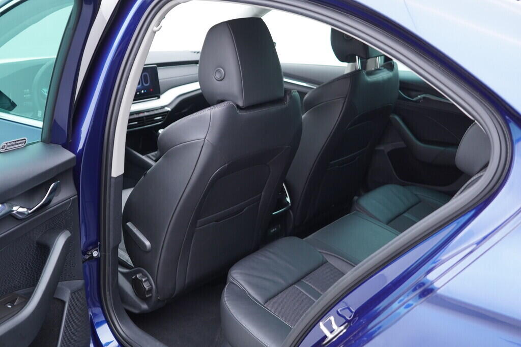 OV190V08508_34.webp_OCTAVIA Style 1.5 TSI 110 kW manuál, DPH