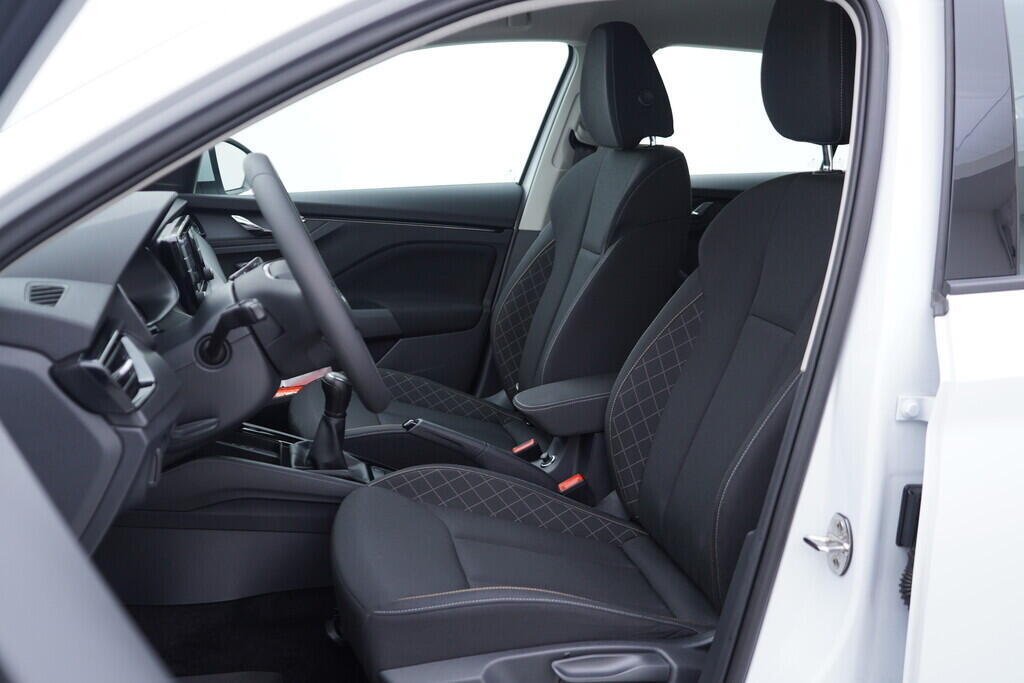 OV190V08511_22.webp_SCALA Ambition 1.0 TSI 81 kW manuál, DPH