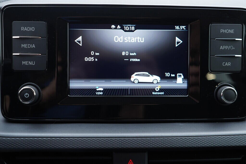 OV190V08511_28.webp_SCALA Ambition 1.0 TSI 81 kW manuál, DPH