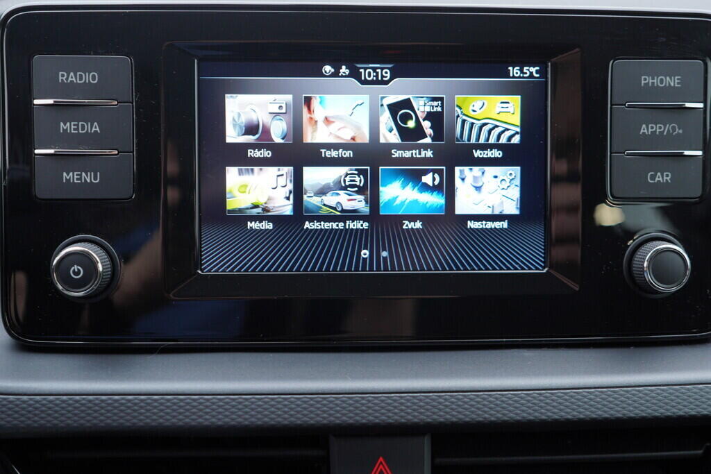 OV190V08511_29.webp_SCALA Ambition 1.0 TSI 81 kW manuál, DPH