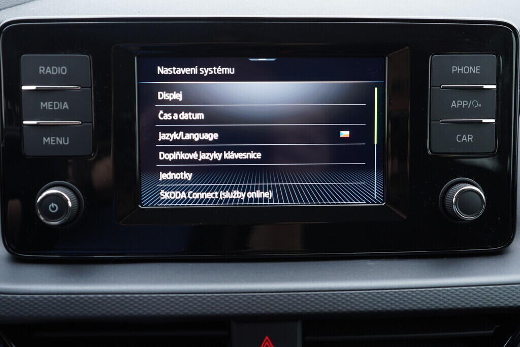OV190V08511_31.webp_SCALA Ambition 1.0 TSI 81 kW manuál, DPH
