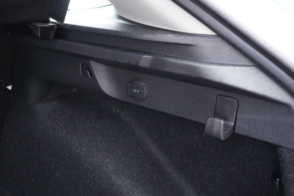 OV190V08511_38.webp_SCALA Ambition 1.0 TSI 81 kW manuál, DPH