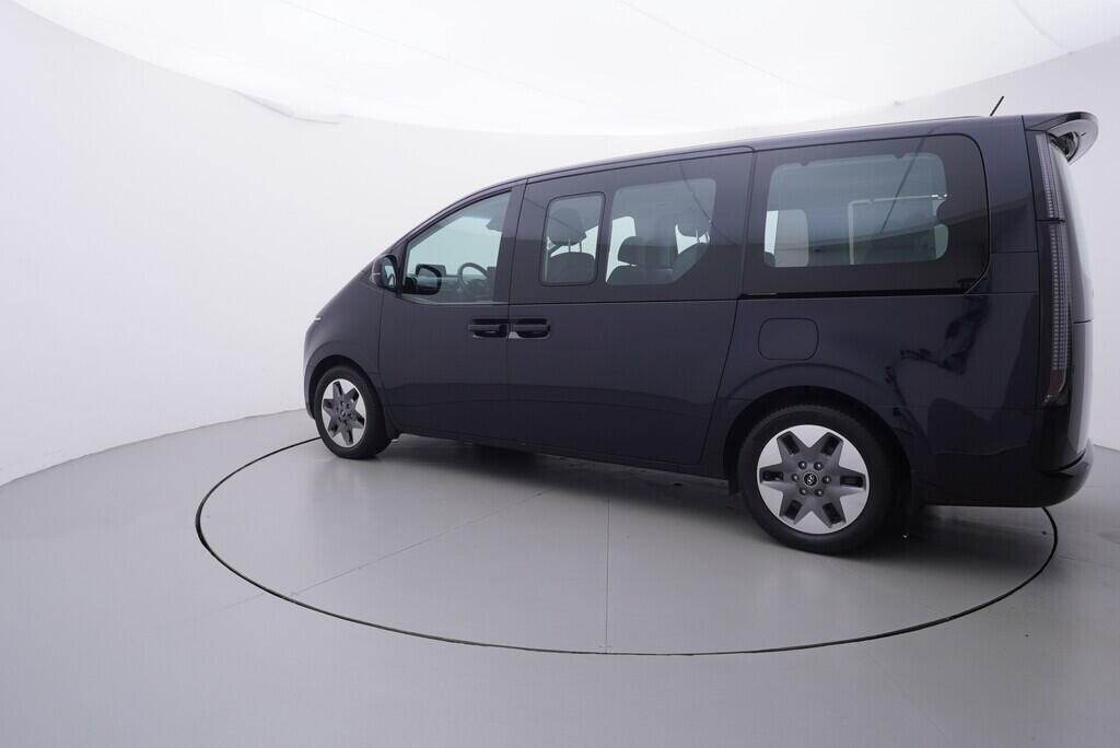 OV190V08513_12.webp_STARIA  2.2 CRDi 130 kW automat, DPH