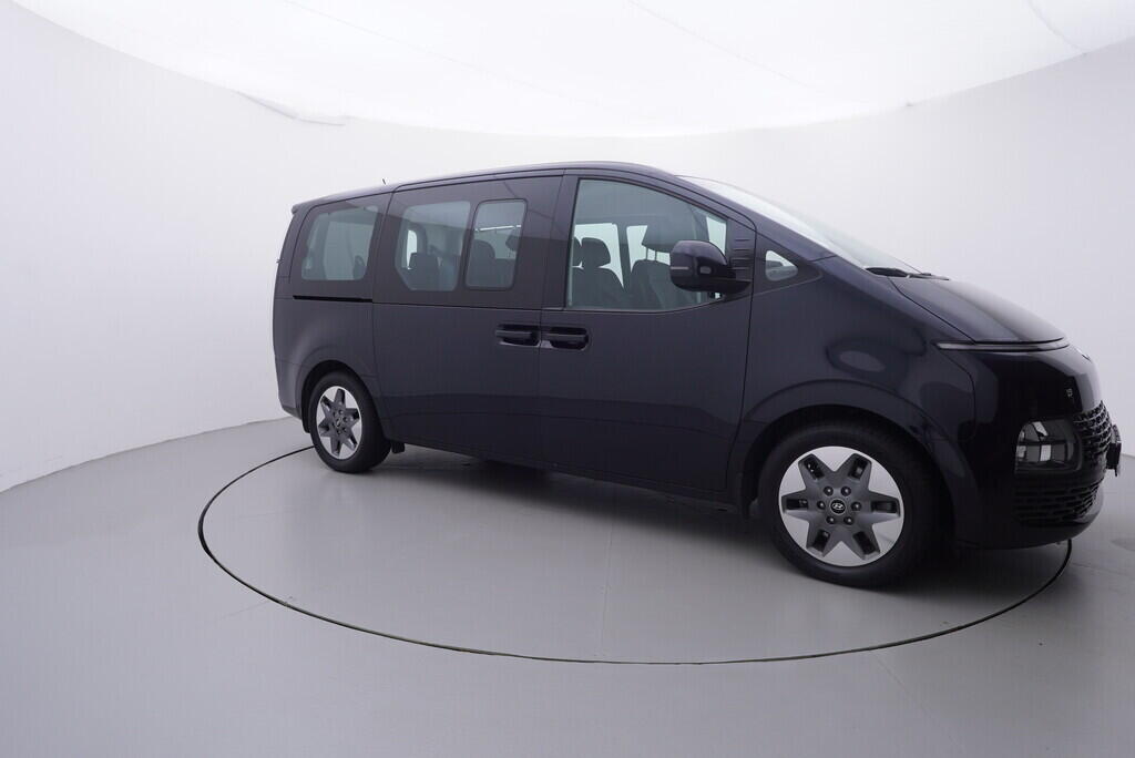 OV190V08513_16.webp_STARIA  2.2 CRDi 130 kW automat, DPH