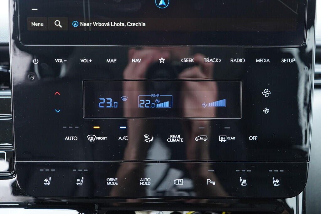 OV190V08513_35.webp_STARIA  2.2 CRDi 130 kW automat, DPH