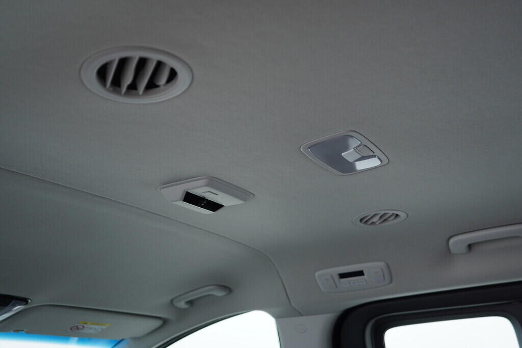 OV190V08513_38.webp_STARIA  2.2 CRDi 130 kW automat, DPH