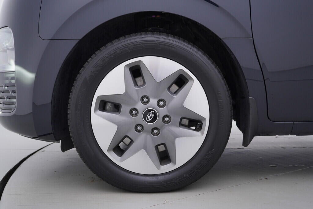 OV190V08513_46.webp_STARIA  2.2 CRDi 130 kW automat, DPH