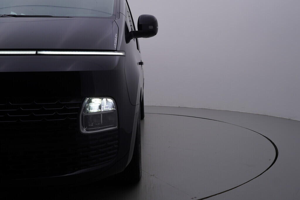 OV190V08513_50.webp_STARIA  2.2 CRDi 130 kW automat, DPH