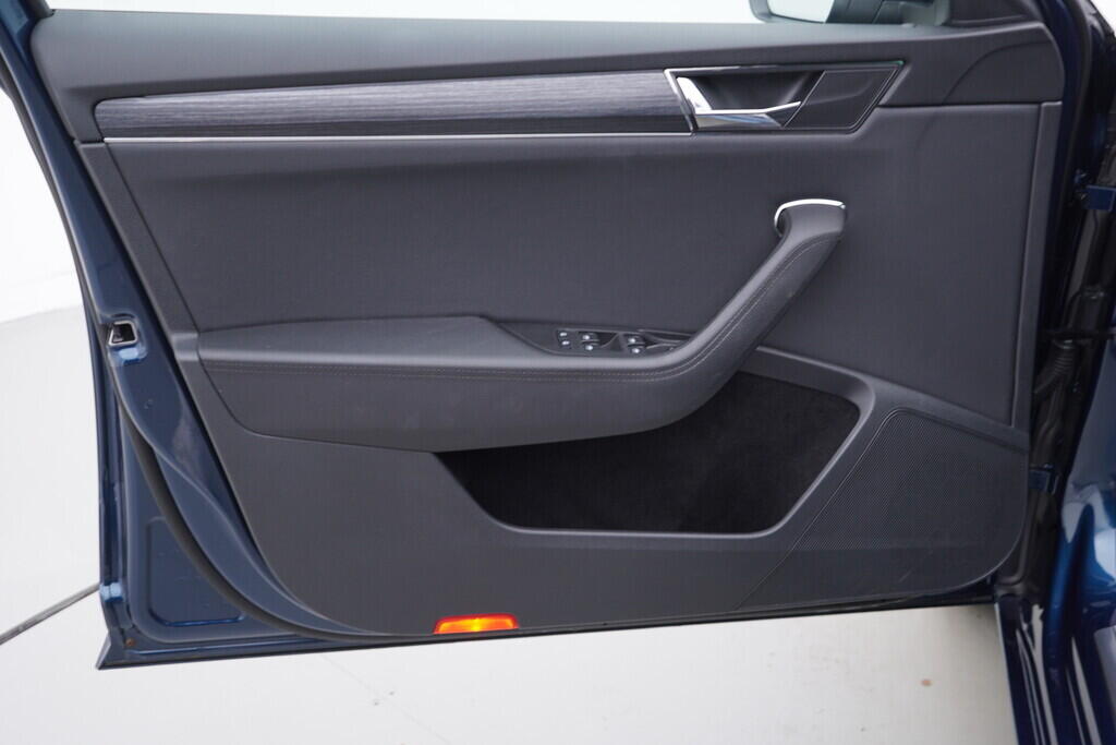 OV190V08514_19.webp_SUPERB Style 2.0 TDI 110 kW automat, DPH