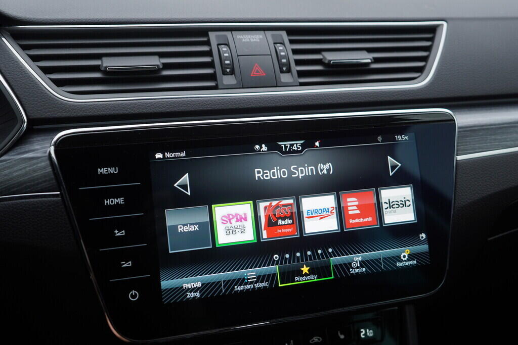 OV190V08514_29.webp_SUPERB Style 2.0 TDI 110 kW automat, DPH