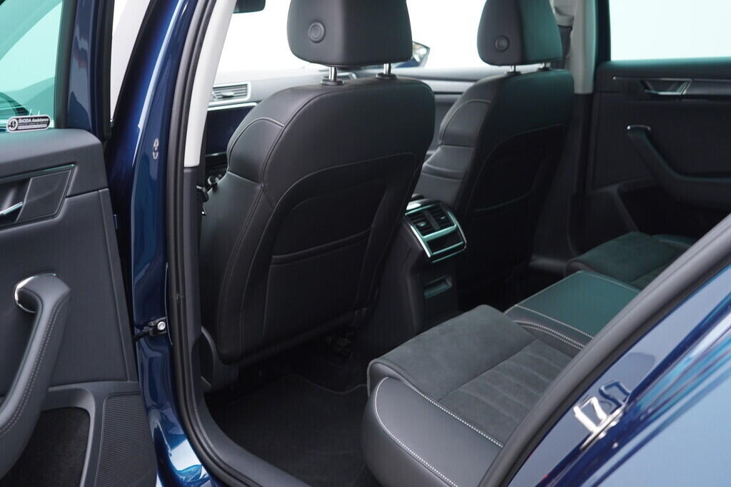 OV190V08514_36.webp_SUPERB Style 2.0 TDI 110 kW automat, DPH