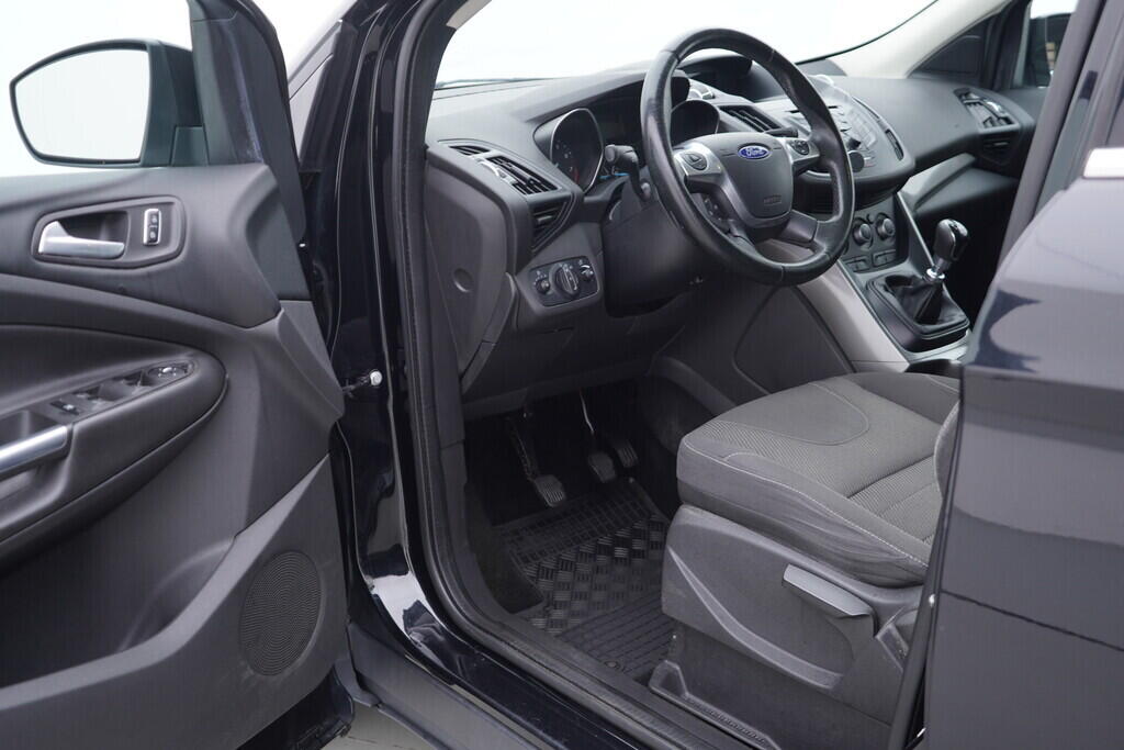 OV190V08518_18.webp_KUGA  1.6  110 kW manuál