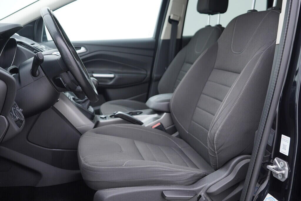 OV190V08518_22.webp_KUGA  1.6  110 kW manuál