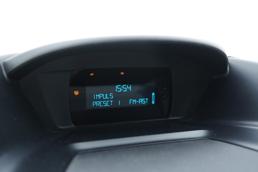 OV190V08518_28.webp_KUGA  1.6  110 kW manuál