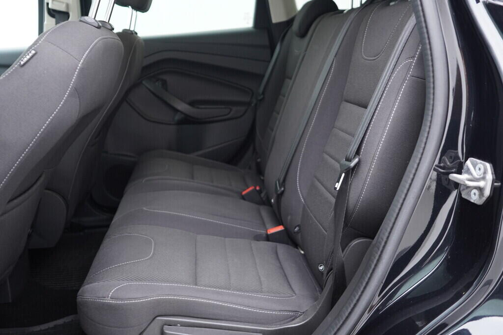 OV190V08518_33.webp_KUGA  1.6  110 kW manuál