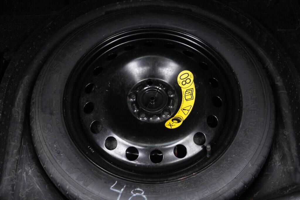 OV190V08518_36.webp_KUGA  1.6  110 kW manuál