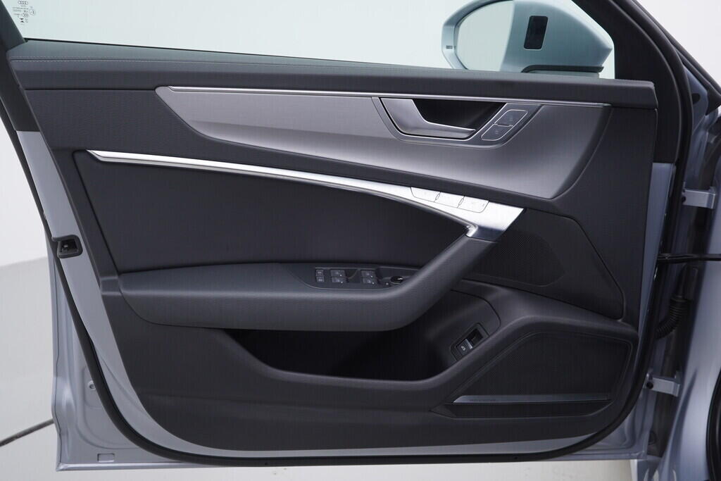OV190V08521_19.webp_A6 AVANT S-Line 3.0 TDI 210 kW automat, DPH