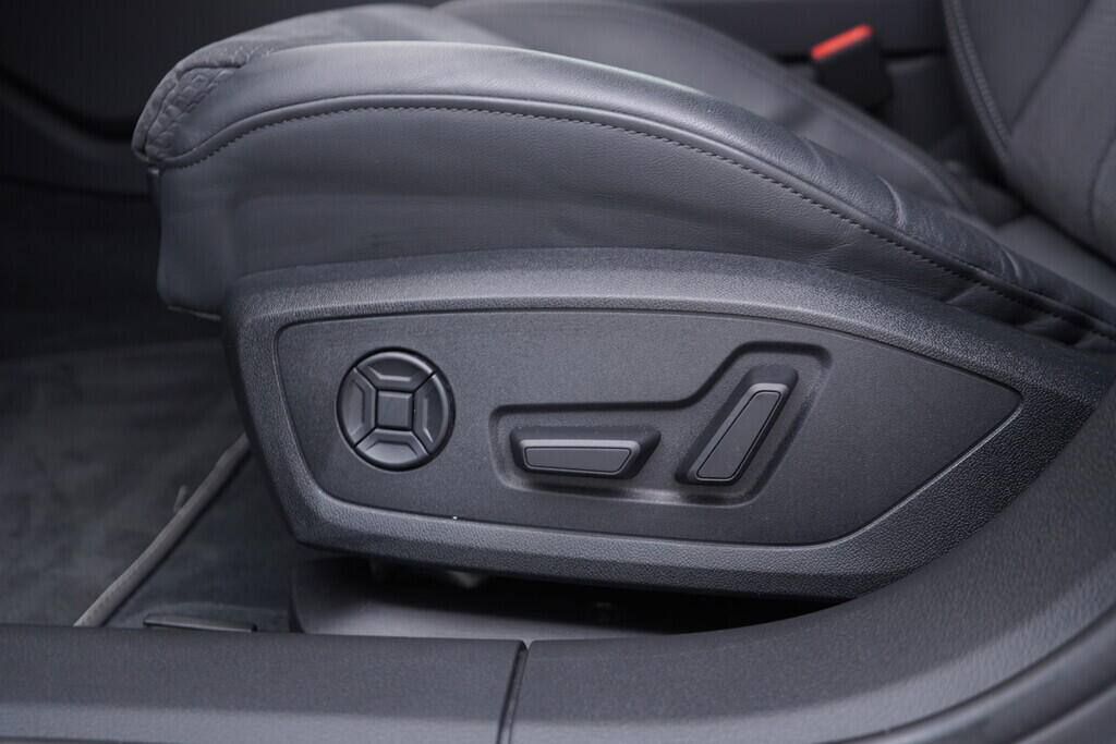 OV190V08521_23.webp_A6 AVANT S-Line 3.0 TDI 210 kW automat, DPH