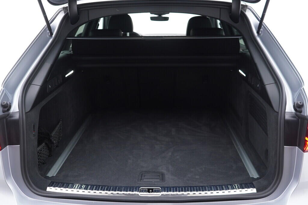 OV190V08521_43.webp_A6 AVANT S-Line 3.0 TDI 210 kW automat, DPH
