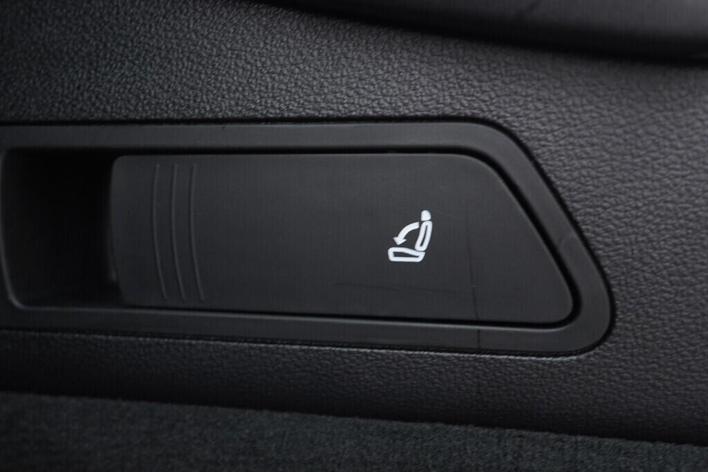 OV190V08521_44.webp_A6 AVANT S-Line 3.0 TDI 210 kW automat, DPH