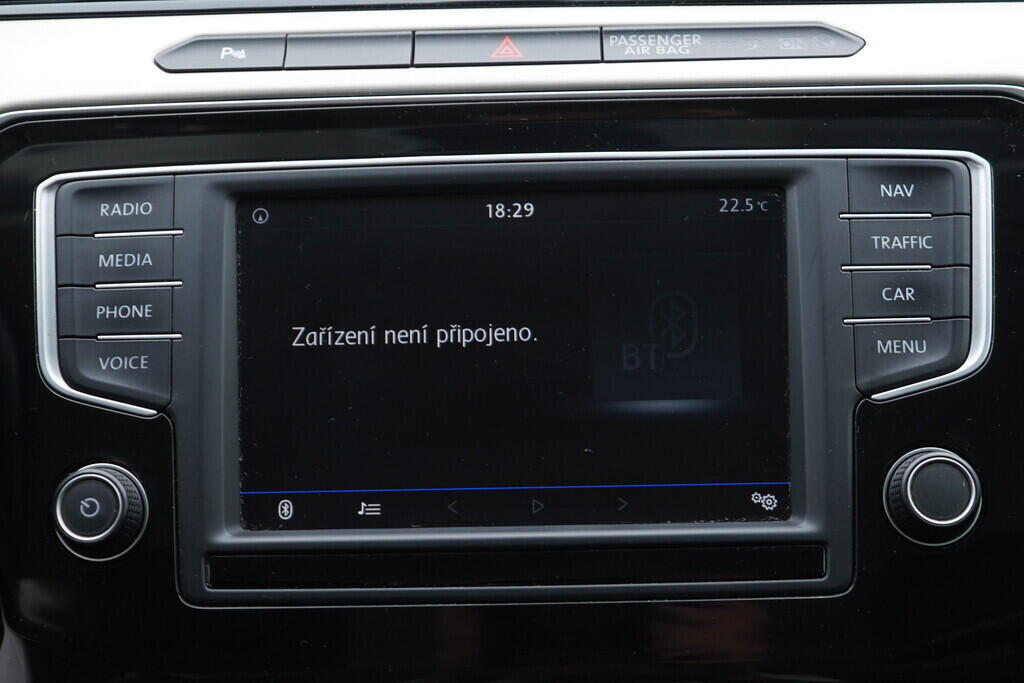 OV190V08522_31.webp_PASSAT VARIANT HIGHLINE 2.0 TDI 110 kW automat