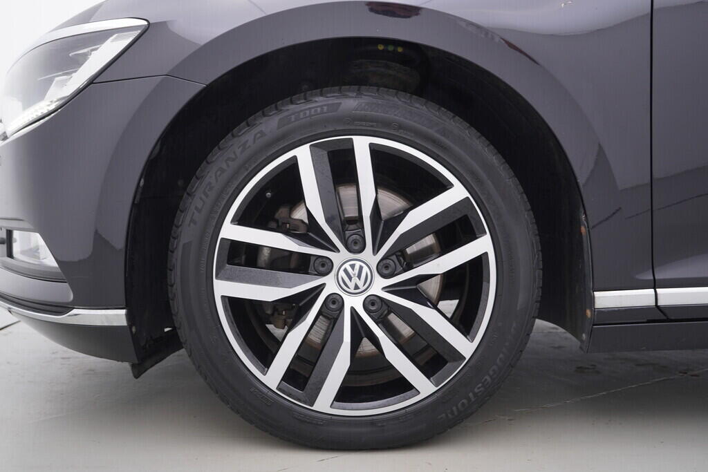 OV190V08522_43.webp_PASSAT VARIANT HIGHLINE 2.0 TDI 110 kW automat