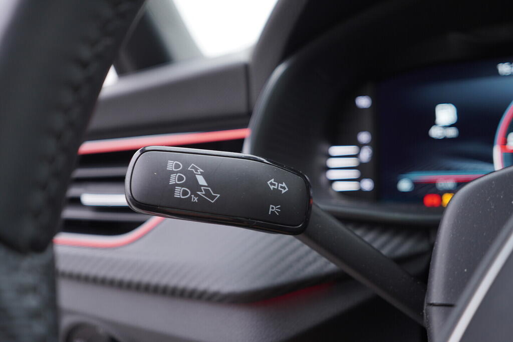 OV190V08524_23.webp_SCALA Monte Carlo 1.5 TSI 110 kW manuál, DPH