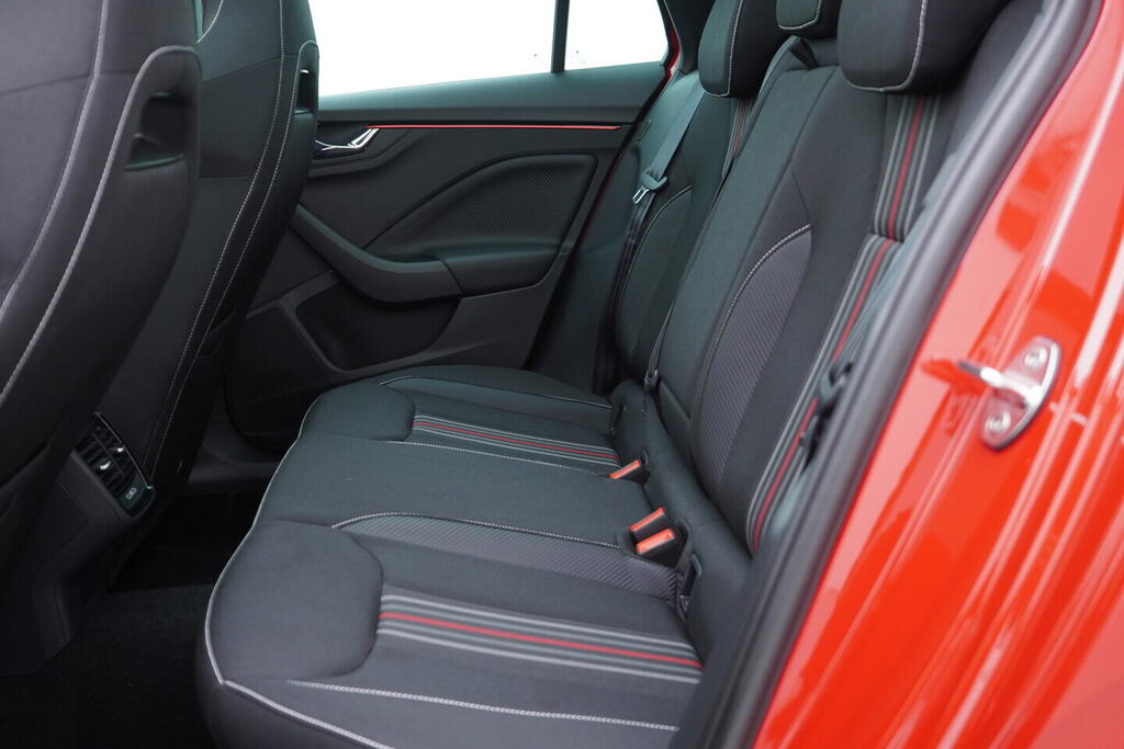 OV190V08524_36.webp_SCALA Monte Carlo 1.5 TSI 110 kW manuál, DPH