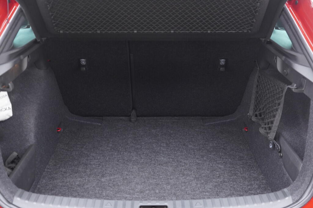 OV190V08524_38.webp_SCALA Monte Carlo 1.5 TSI 110 kW manuál, DPH