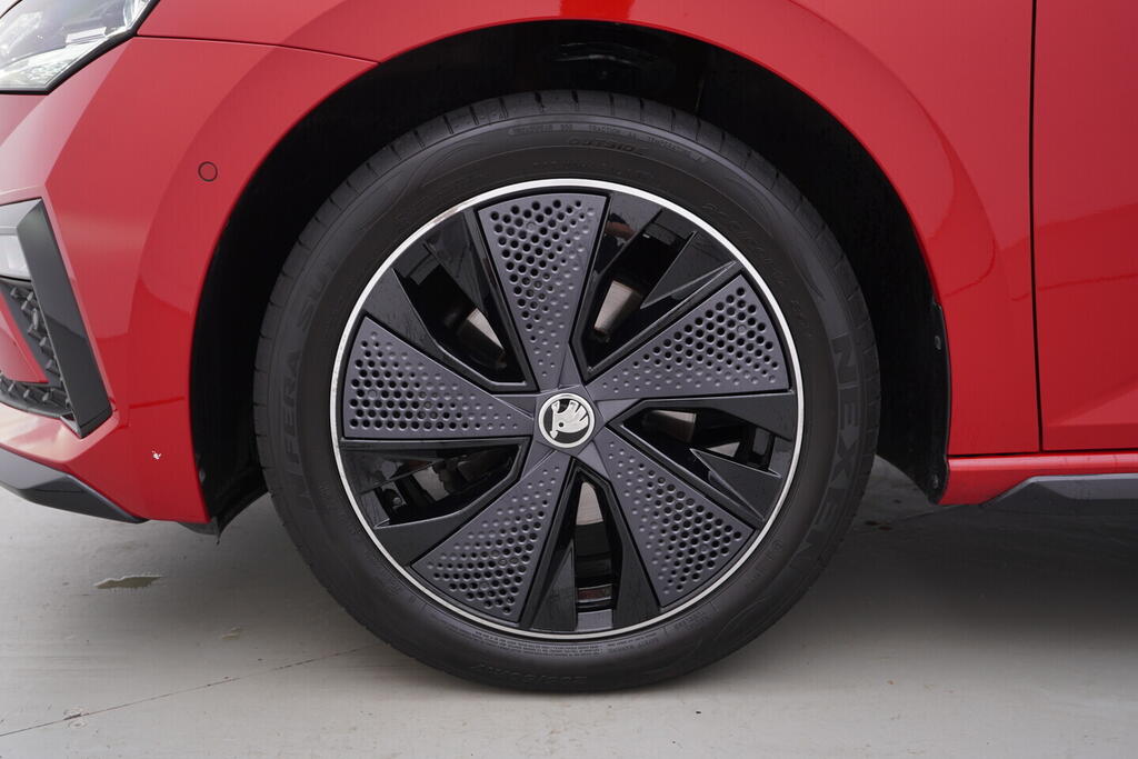 OV190V08524_41.webp_SCALA Monte Carlo 1.5 TSI 110 kW manuál, DPH