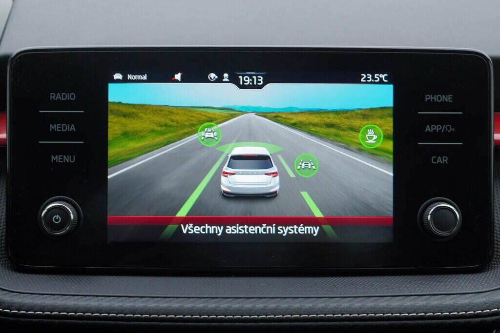 OV190V08525_27.webp_FABIA Monte Carlo 1.0 TSI 81 kW automat
