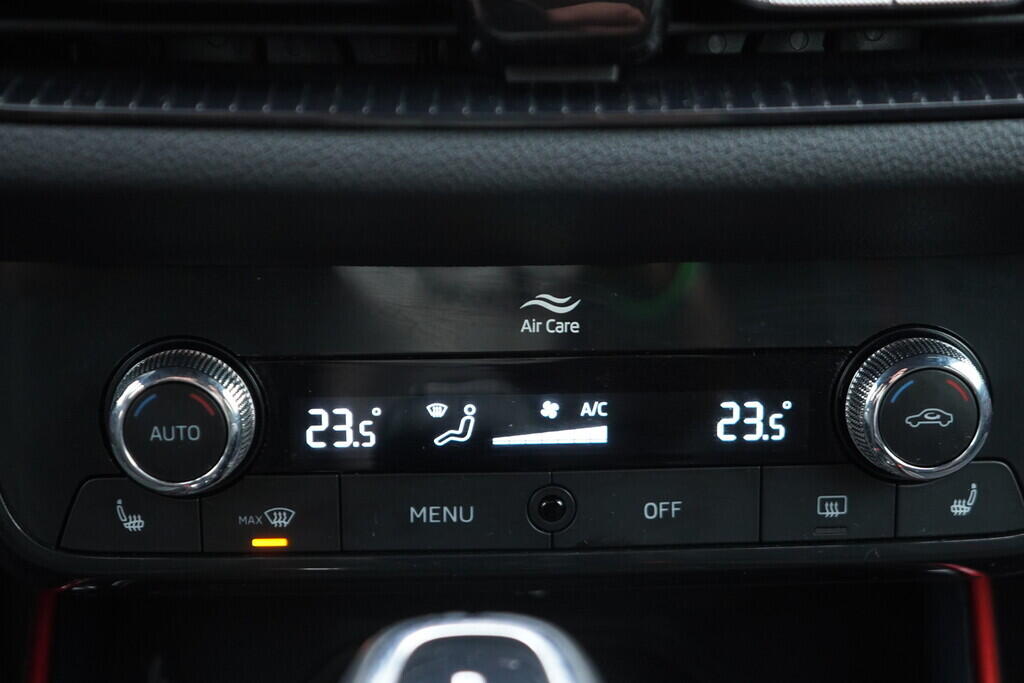 OV190V08525_30.webp_FABIA Monte Carlo 1.0 TSI 81 kW automat