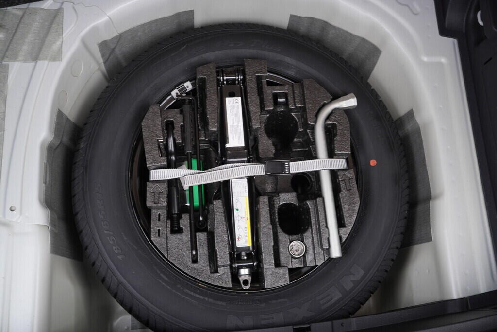 OV190V08525_36.webp_FABIA Monte Carlo 1.0 TSI 81 kW automat