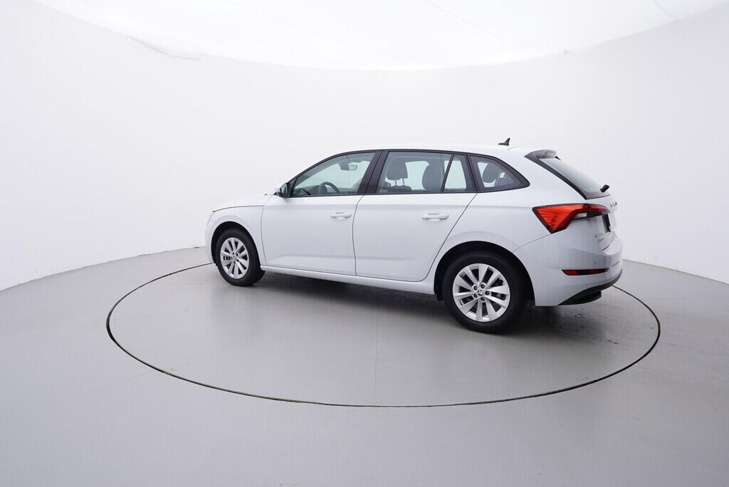 OV190V08528_12.webp_SCALA Ambition 1.0 TSI 81 kW manuál, DPH