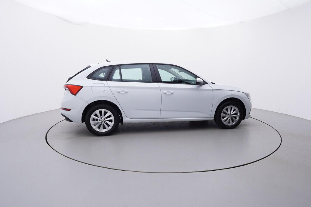 OV190V08528_15.webp_SCALA Ambition 1.0 TSI 81 kW manuál, DPH