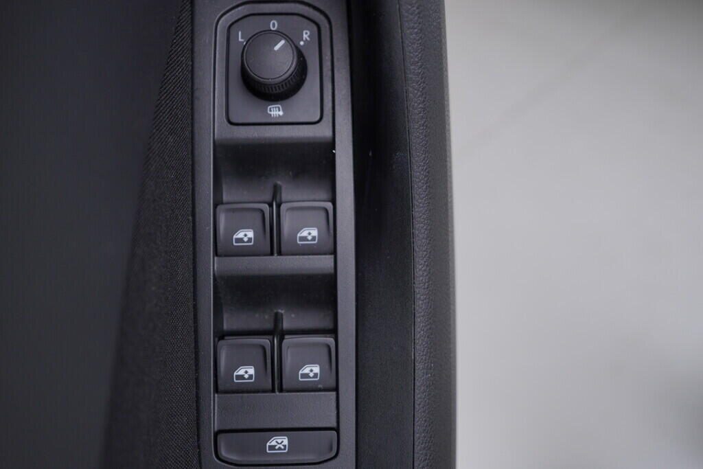 OV190V08528_20.webp_SCALA Ambition 1.0 TSI 81 kW manuál, DPH