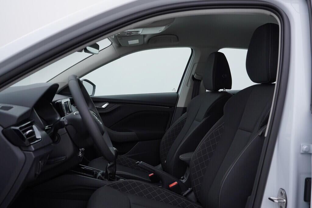 OV190V08528_22.webp_SCALA Ambition 1.0 TSI 81 kW manuál, DPH