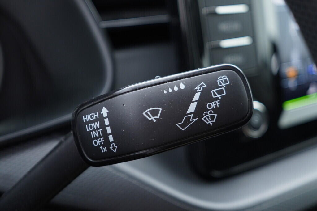 OV190V08528_24.webp_SCALA Ambition 1.0 TSI 81 kW manuál, DPH