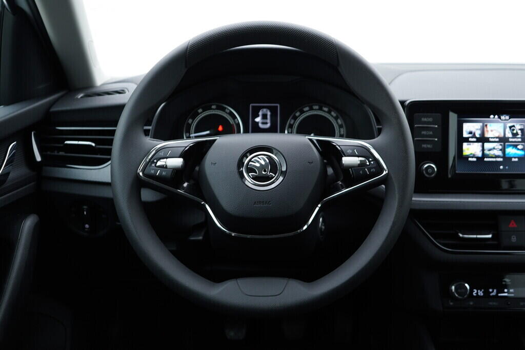 OV190V08528_26.webp_SCALA Ambition 1.0 TSI 81 kW manuál, DPH