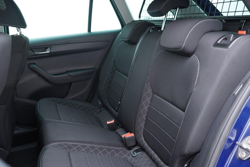 OV190V08546_33.webp_FABIA Style 1.0 MPI 55 kW manuál