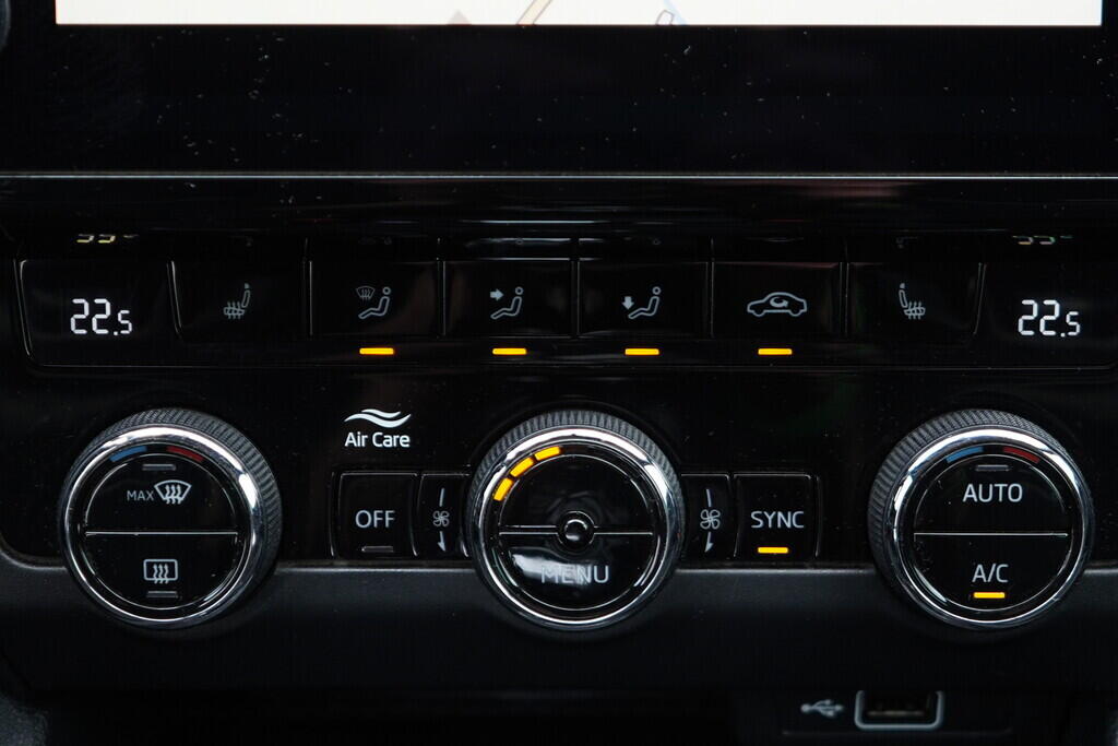 OV190V08553_34.webp_OCTAVIA RS 2.0 TSI 169 kW automat