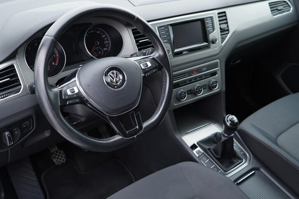 OV190V08554_21.webp_GOLF SPORTSVAN Comfortline 1.4 TSI 92 kW manuál