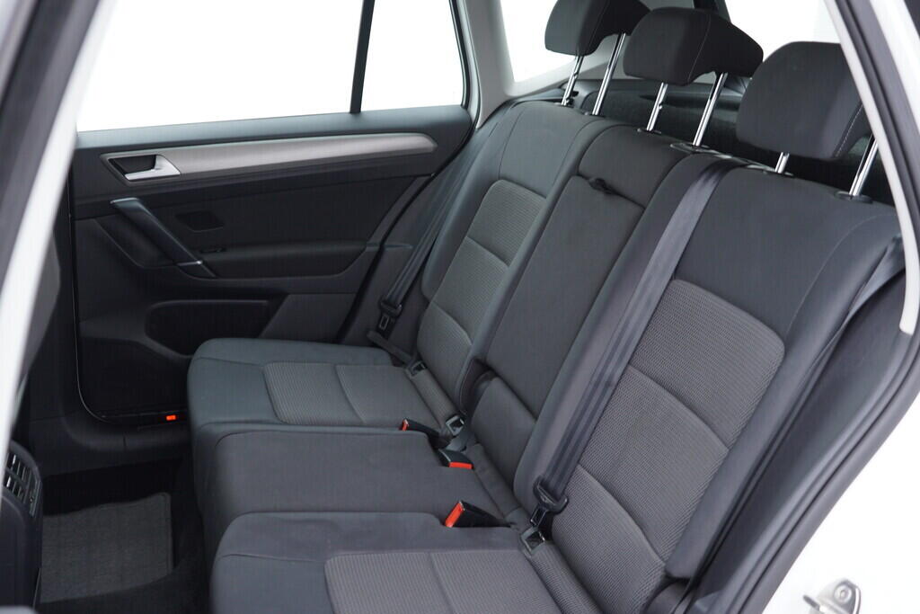 OV190V08554_34.webp_GOLF SPORTSVAN Comfortline 1.4 TSI 92 kW manuál