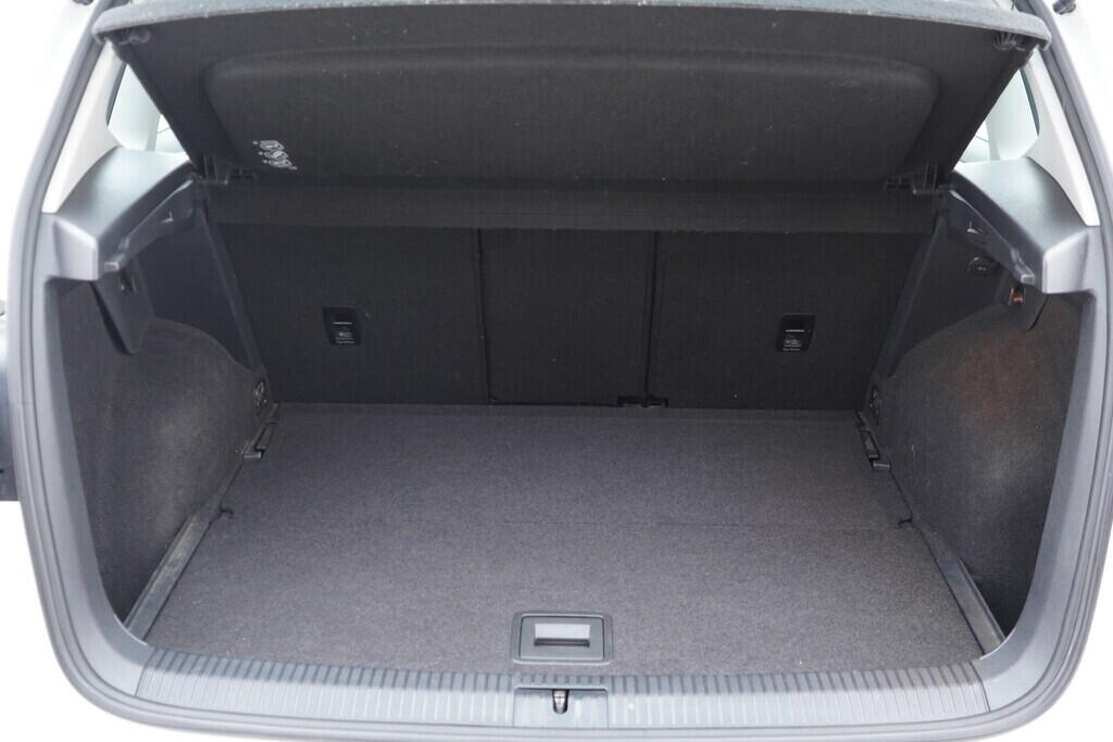 OV190V08554_37.webp_GOLF SPORTSVAN Comfortline 1.4 TSI 92 kW manuál