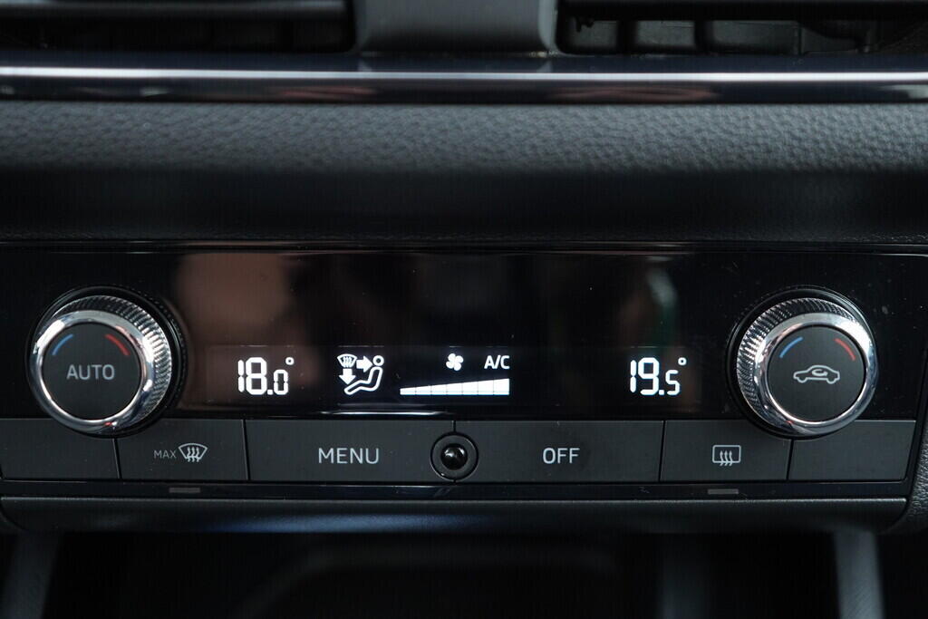 OV190V08555_33.webp_KAMIQ Bussines 1.0 TSI 81 kW automat, DPH