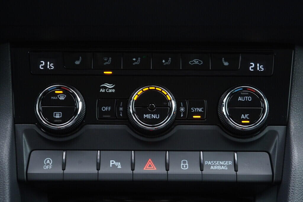 OV190V08556_33.webp_KAROQ Style 2.0 TDI 110 kW automat, DPH