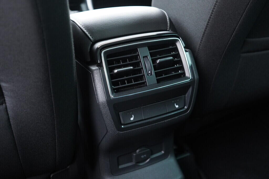 OV190V08556_37.webp_KAROQ Style 2.0 TDI 110 kW automat, DPH