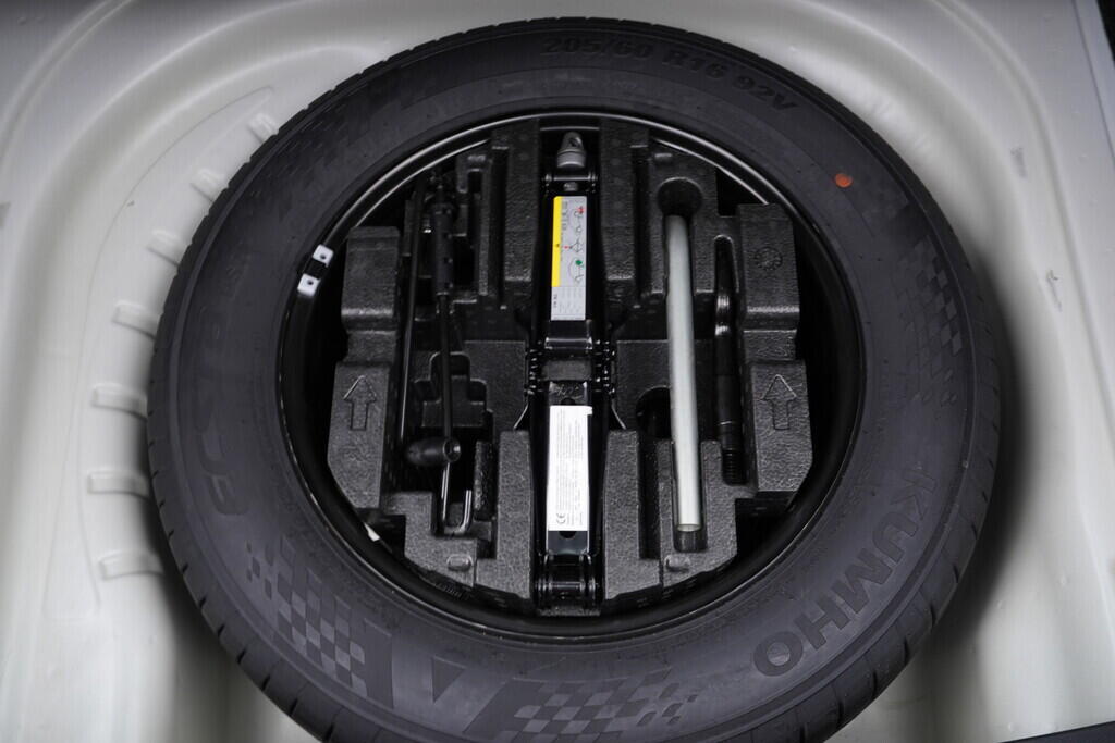 OV190V08557_38.webp_OCTAVIA Ambition 2.0 TDI 85 kW manuál, DPH