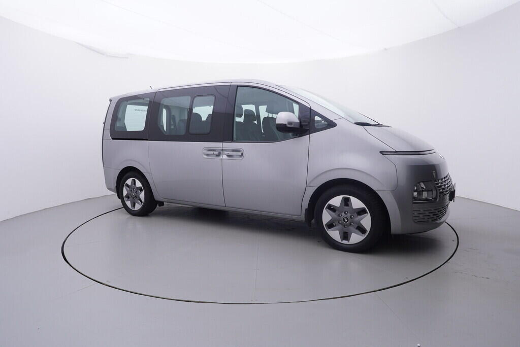 OV190V08558_16.webp_STARIA Style Premium 2.2 CR 130 kW automat, DPH