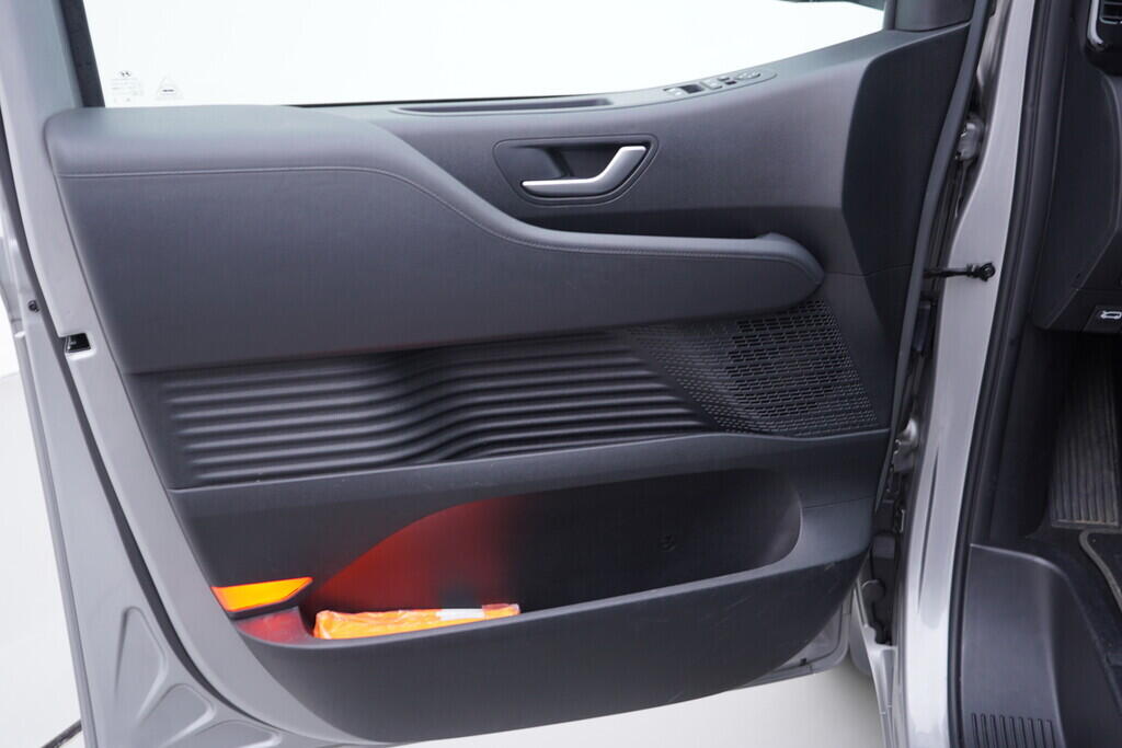 OV190V08558_19.webp_STARIA Style Premium 2.2 CR 130 kW automat, DPH